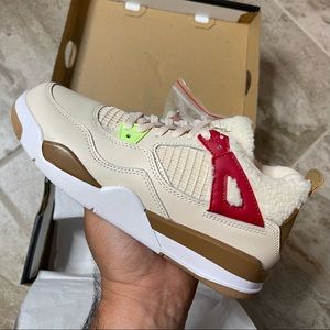 Jordan 4 "Where the wild things are" Size 3y
